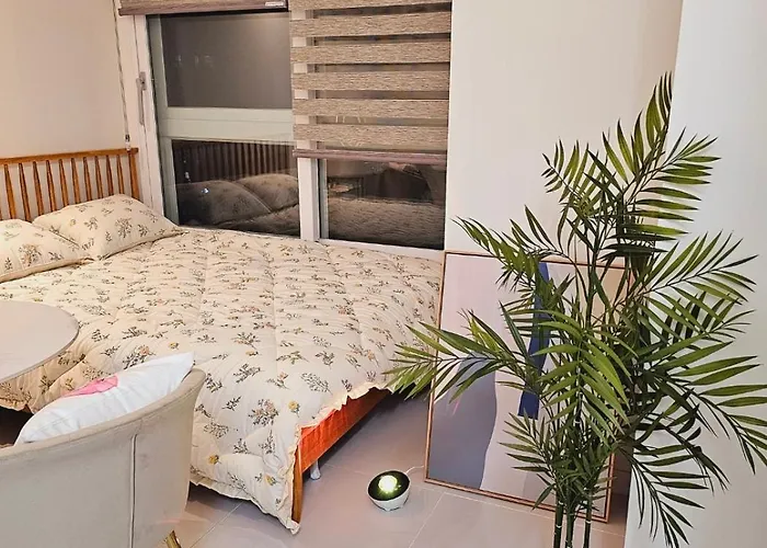 Apartment Yeongdeungpo Full Options House *